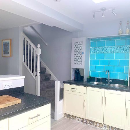 Stay In The Heart Of York At The Hampden - Free Parking - York Holiday Home ภายนอก รูปภาพ