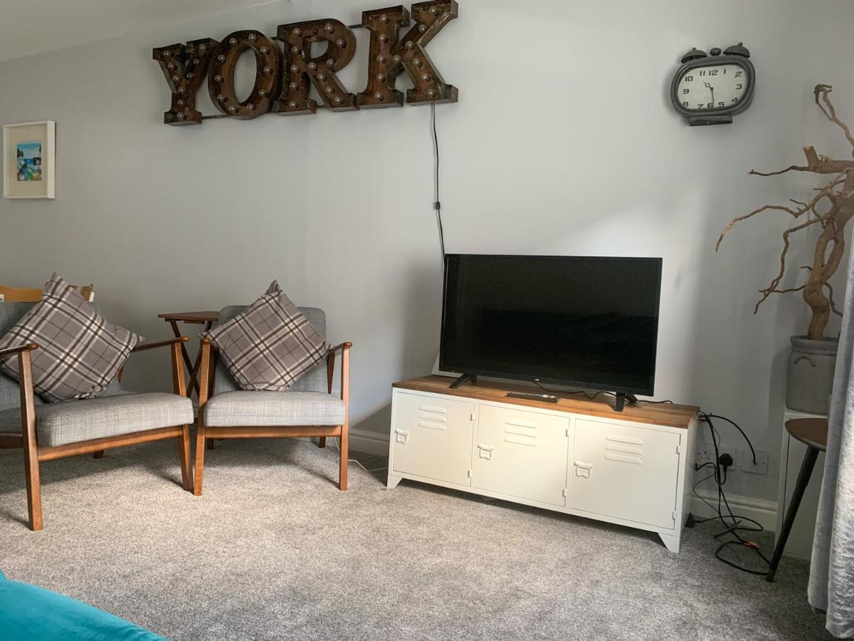 Stay In The Heart Of York At The Hampden - Free Parking - York Holiday Home ภายนอก รูปภาพ