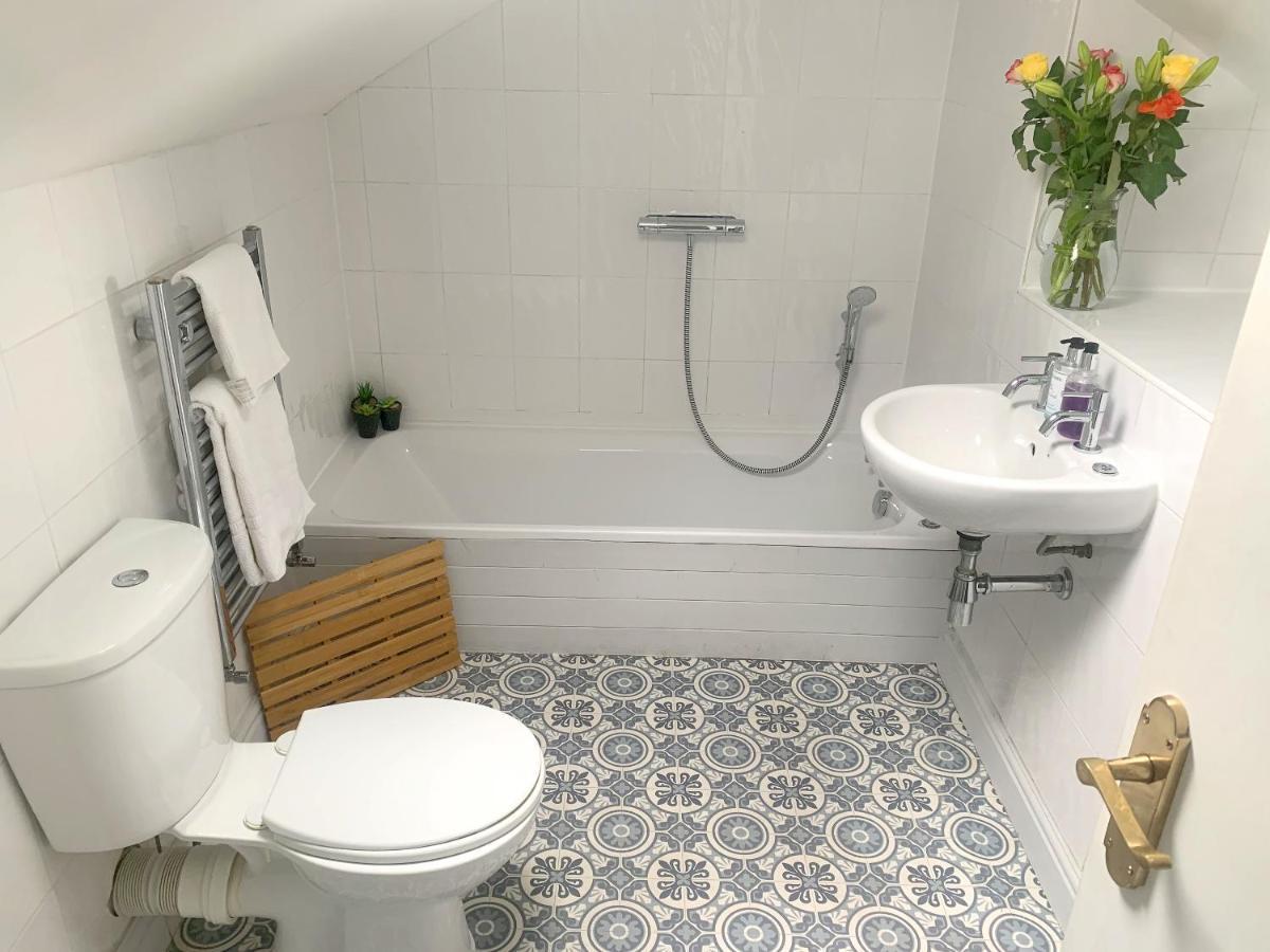 Stay In The Heart Of York At The Hampden - Free Parking - York Holiday Home ภายนอก รูปภาพ