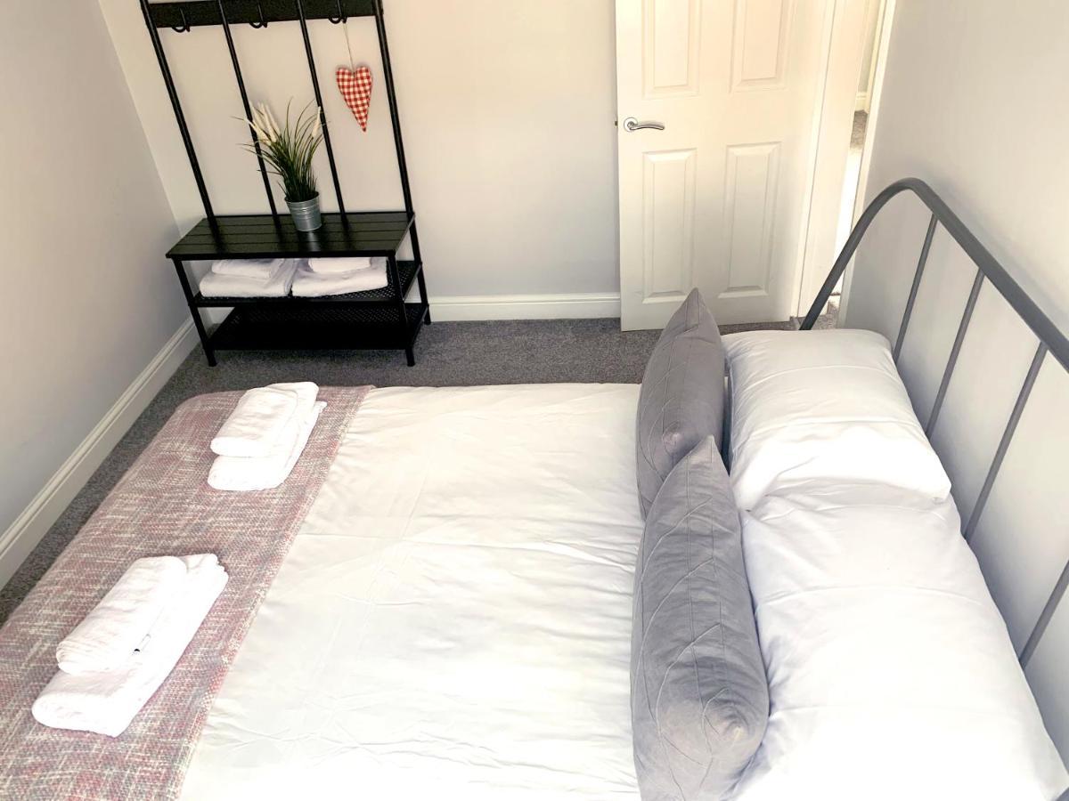 Stay In The Heart Of York At The Hampden - Free Parking - York Holiday Home ภายนอก รูปภาพ