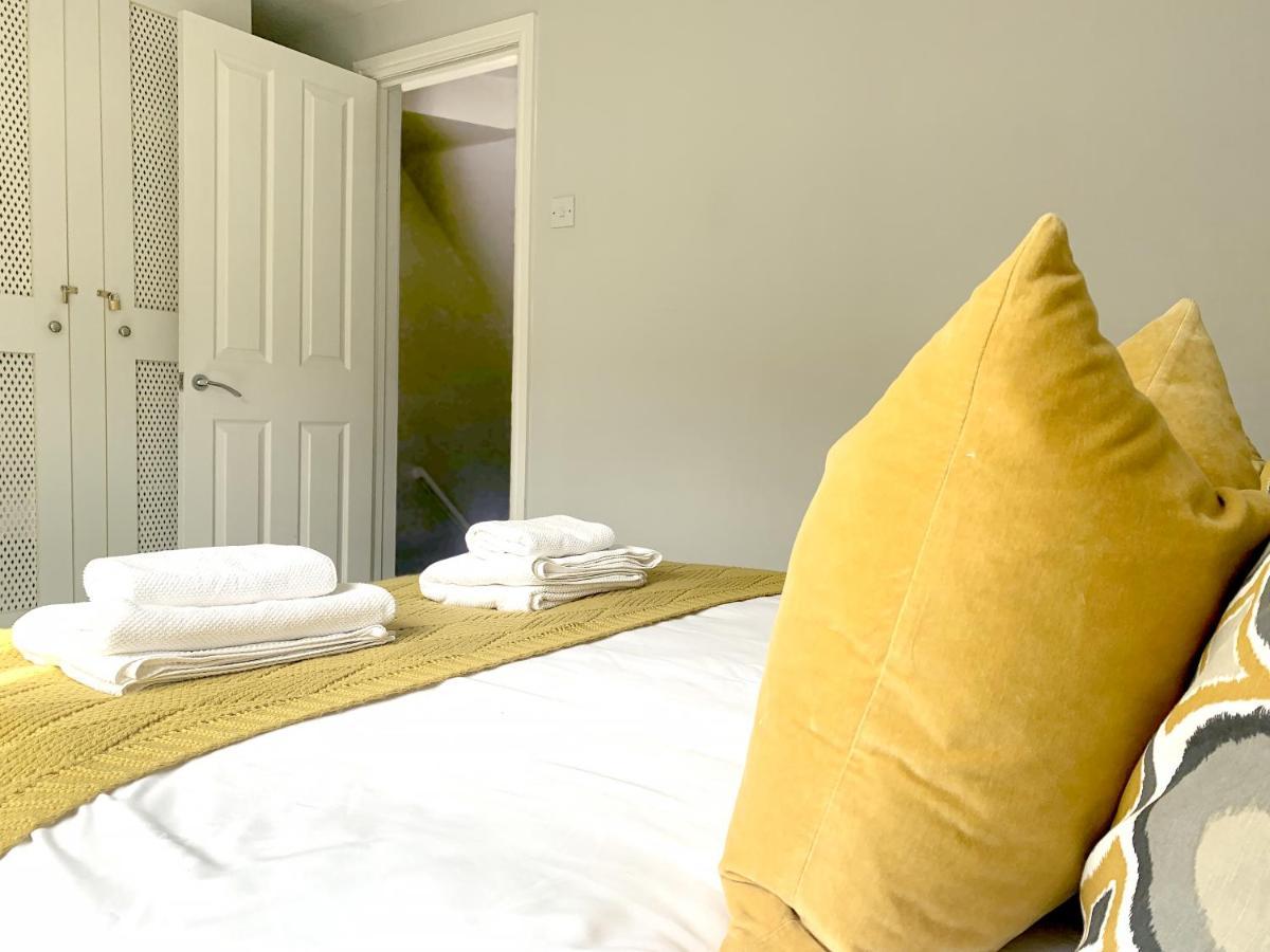 Stay In The Heart Of York At The Hampden - Free Parking - York Holiday Home ภายนอก รูปภาพ