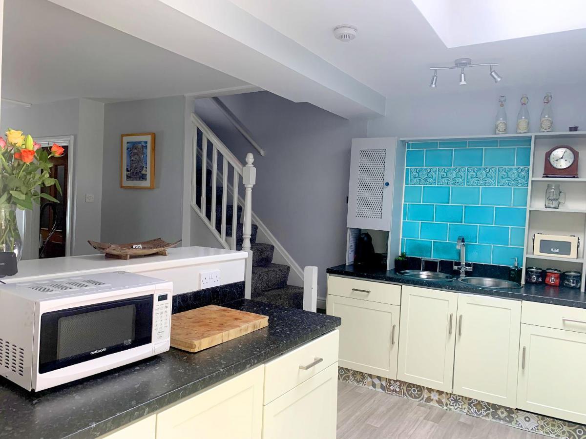 Stay In The Heart Of York At The Hampden - Free Parking - York Holiday Home ภายนอก รูปภาพ