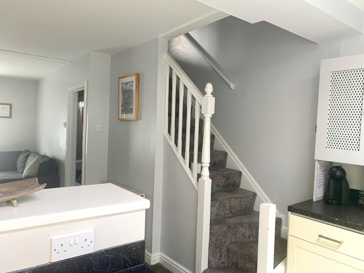 Stay In The Heart Of York At The Hampden - Free Parking - York Holiday Home ภายนอก รูปภาพ