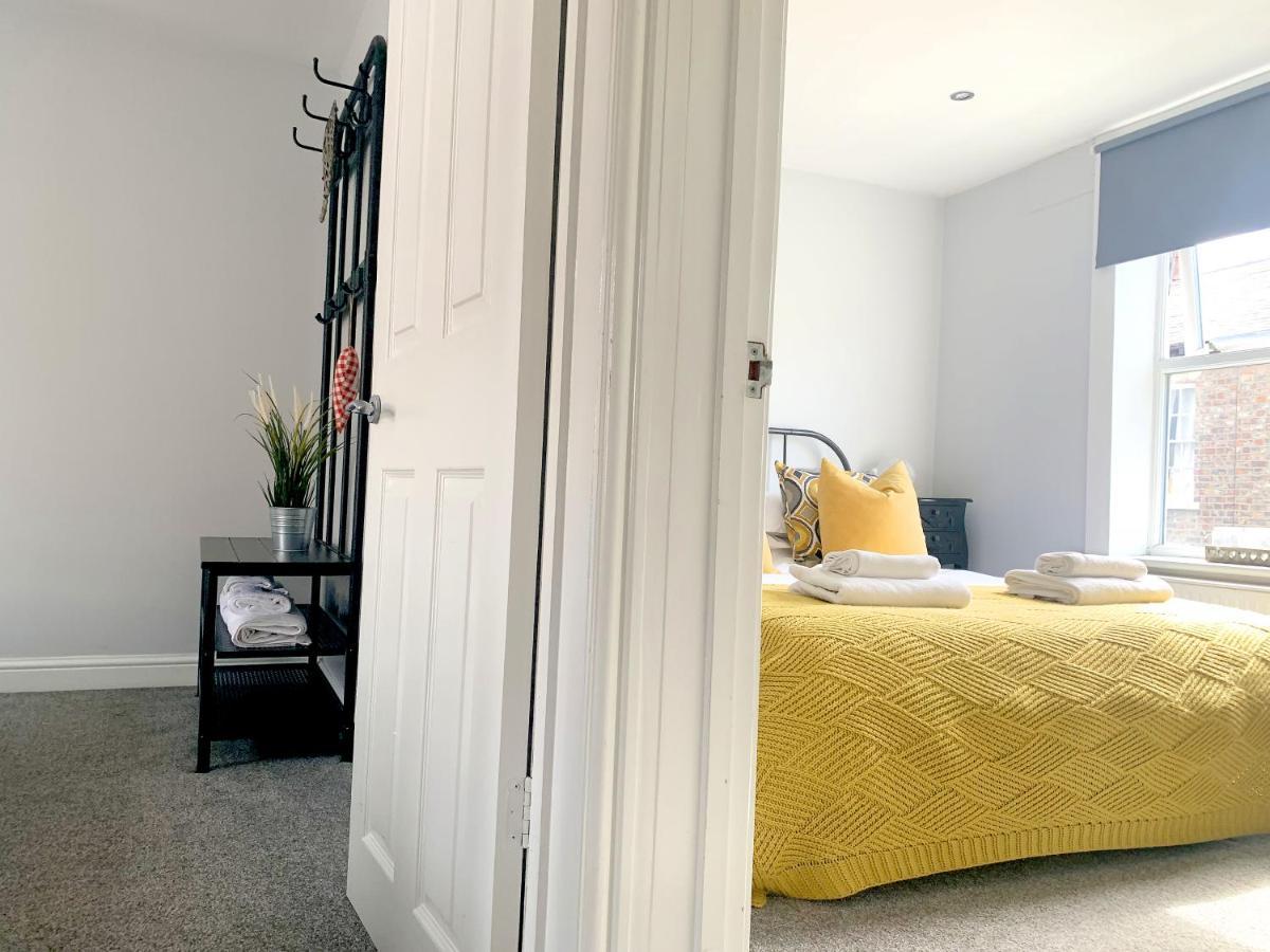 Stay In The Heart Of York At The Hampden - Free Parking - York Holiday Home ภายนอก รูปภาพ