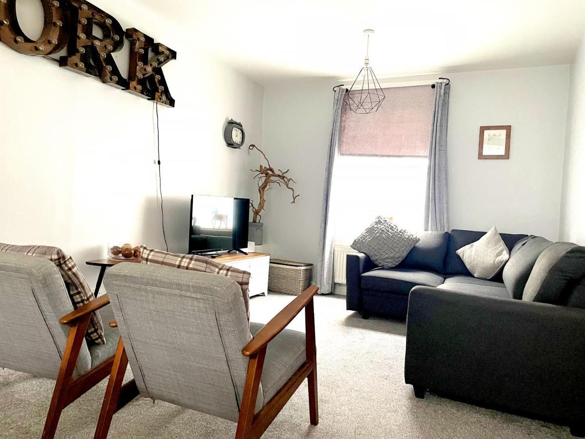 Stay In The Heart Of York At The Hampden - Free Parking - York Holiday Home ภายนอก รูปภาพ