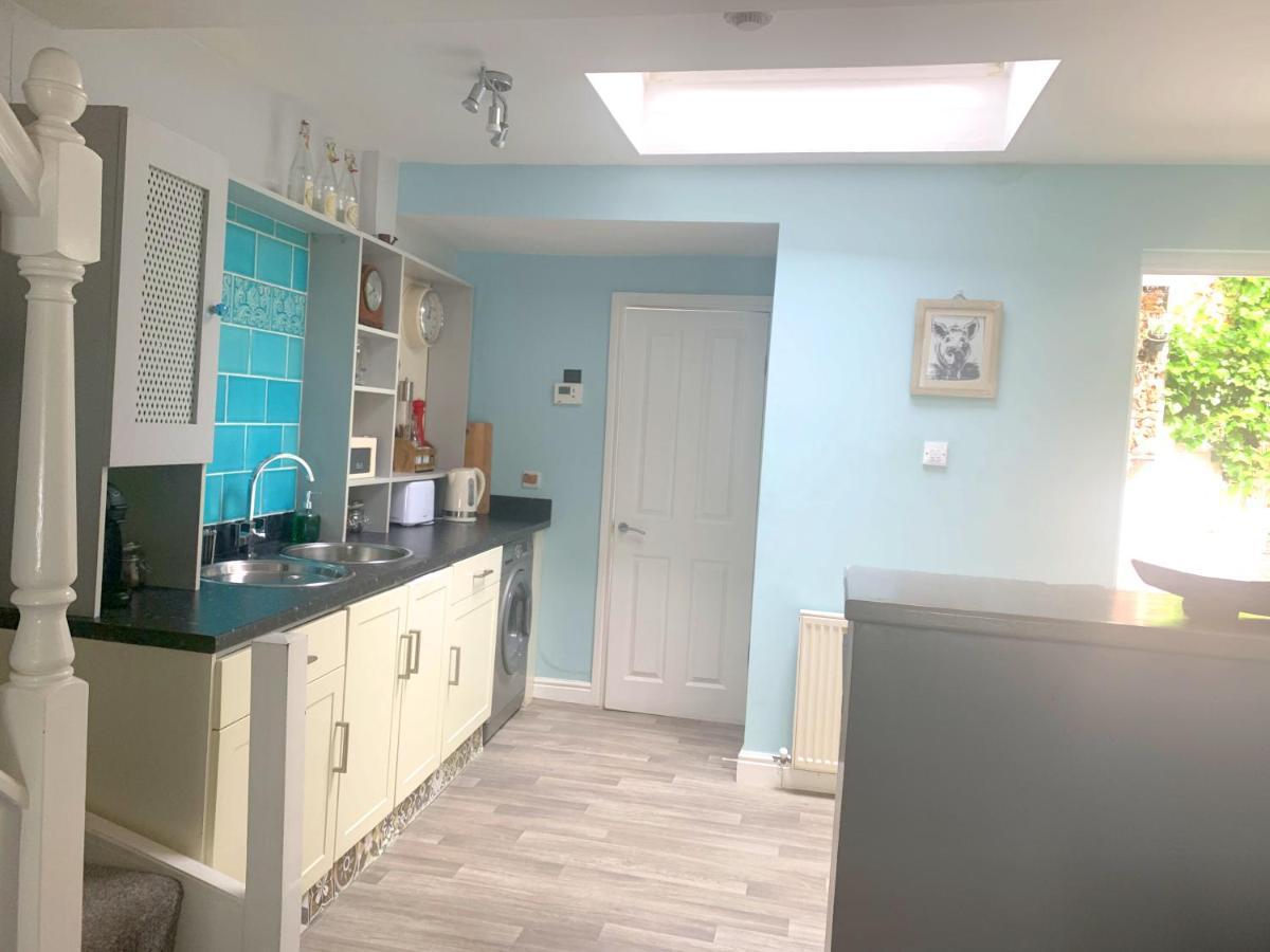 Stay In The Heart Of York At The Hampden - Free Parking - York Holiday Home ภายนอก รูปภาพ