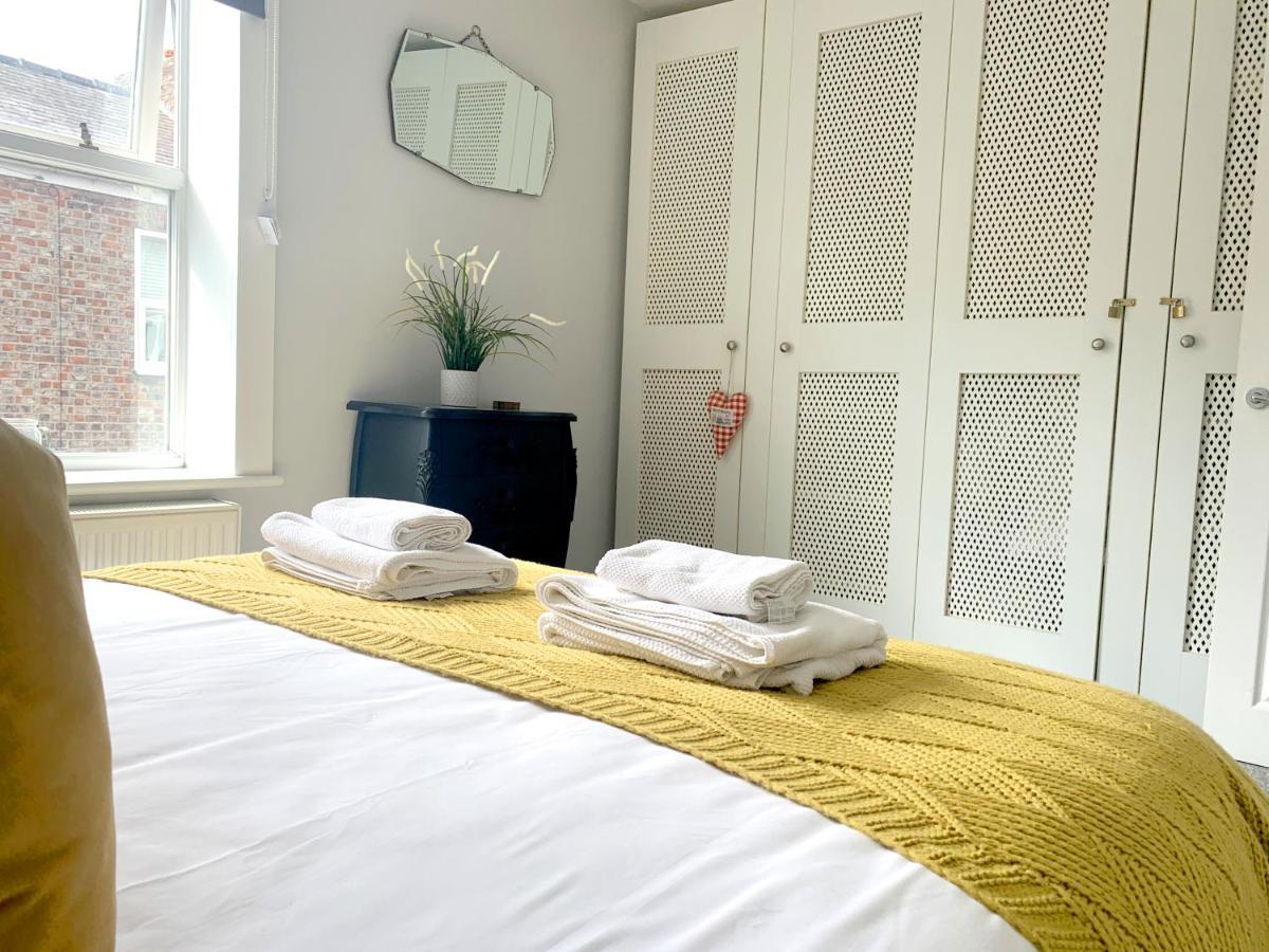 Stay In The Heart Of York At The Hampden - Free Parking - York Holiday Home ภายนอก รูปภาพ