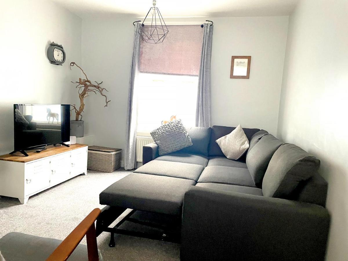 Stay In The Heart Of York At The Hampden - Free Parking - York Holiday Home ภายนอก รูปภาพ