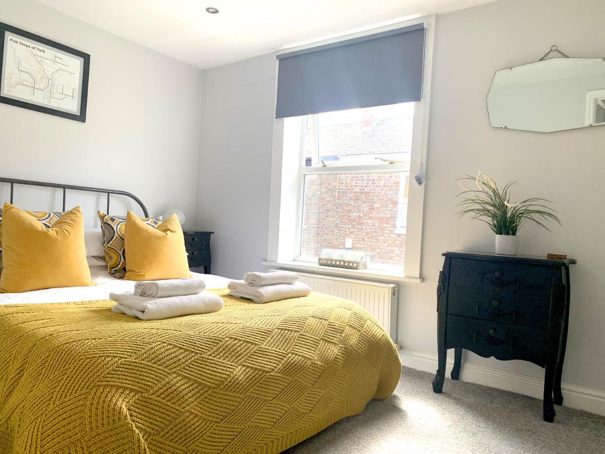 Stay In The Heart Of York At The Hampden - Free Parking - York Holiday Home ภายนอก รูปภาพ