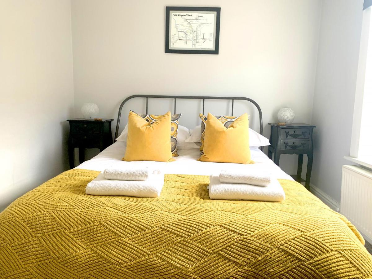 Stay In The Heart Of York At The Hampden - Free Parking - York Holiday Home ภายนอก รูปภาพ